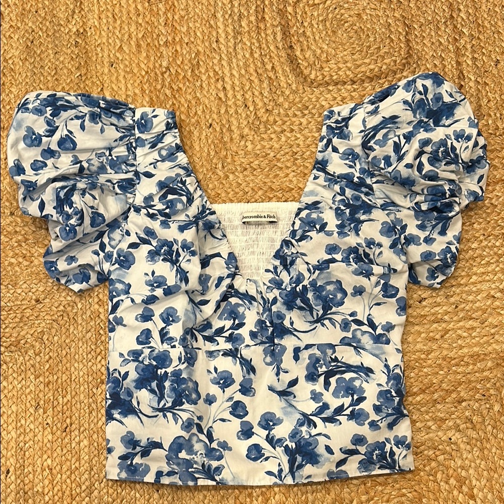 Abercrombie & Fitch Blue and White Ruffled Crop Blouse